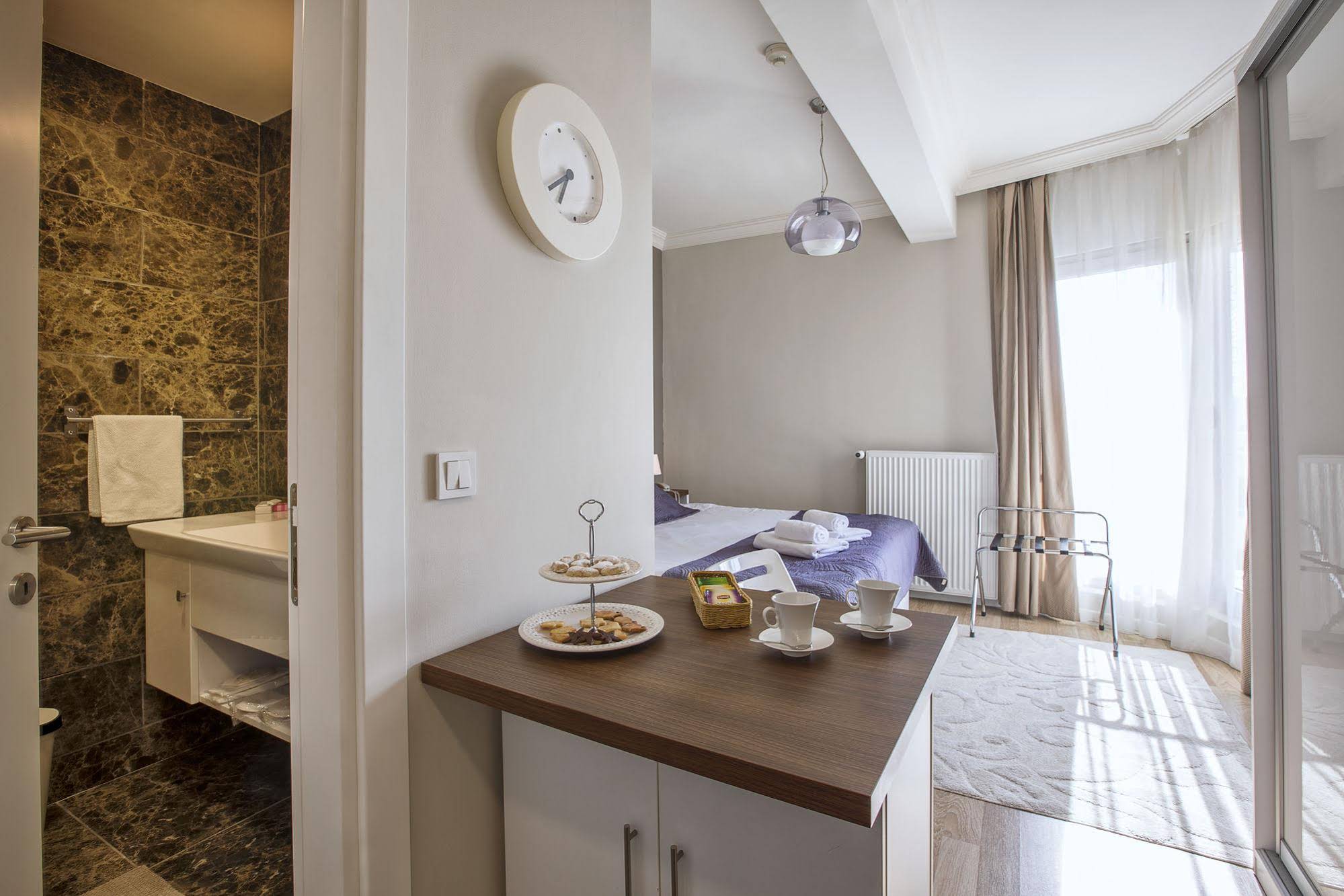 Alan Suites