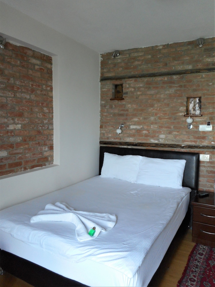 Fulya Pension