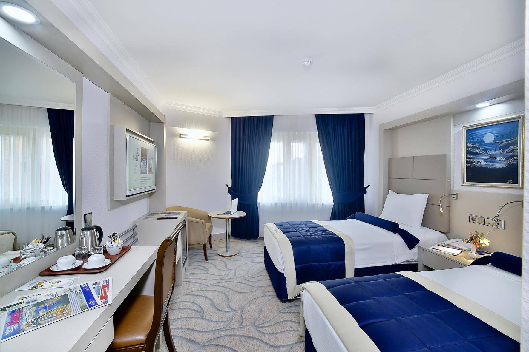 Marathon Hotel