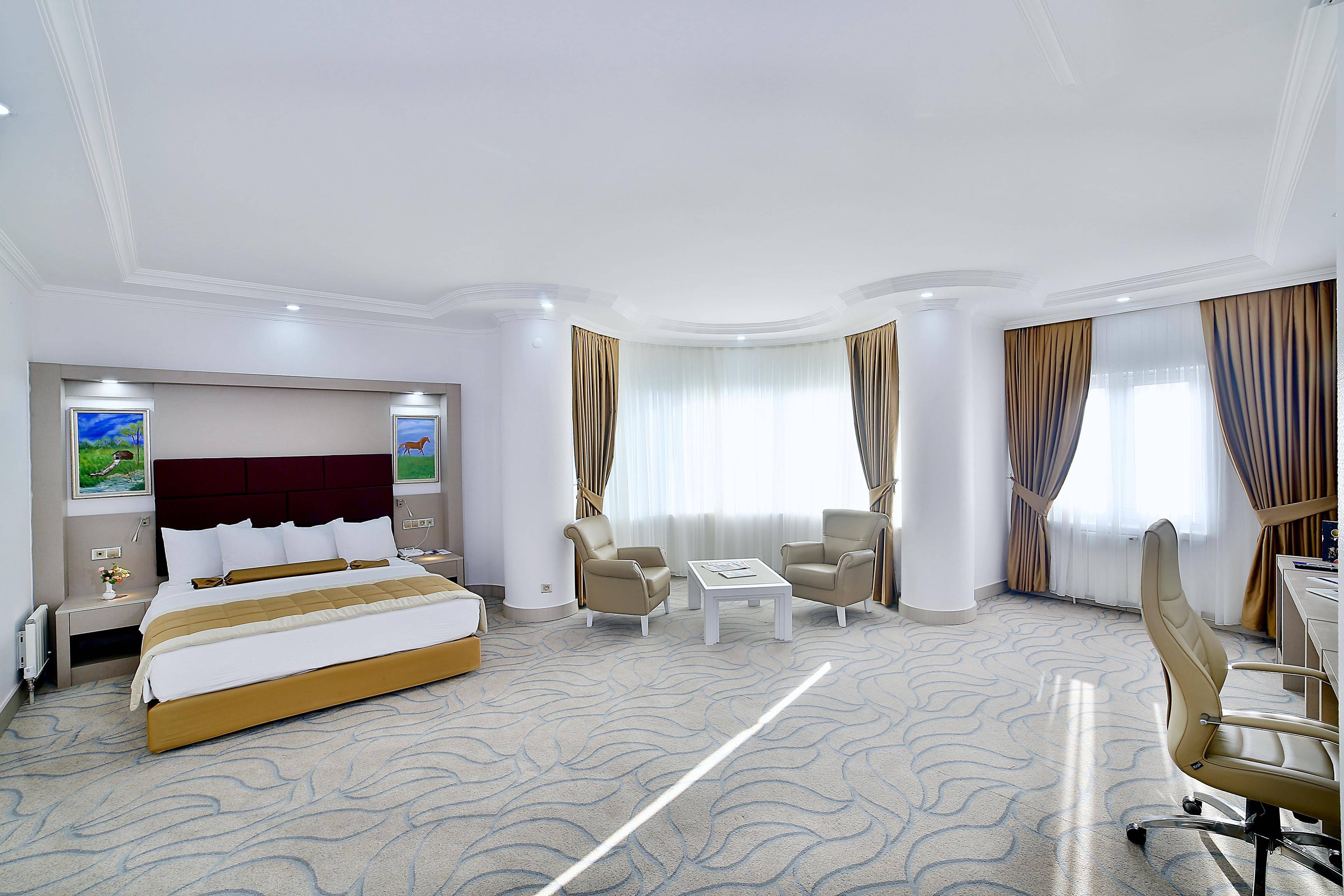 Marathon Hotel