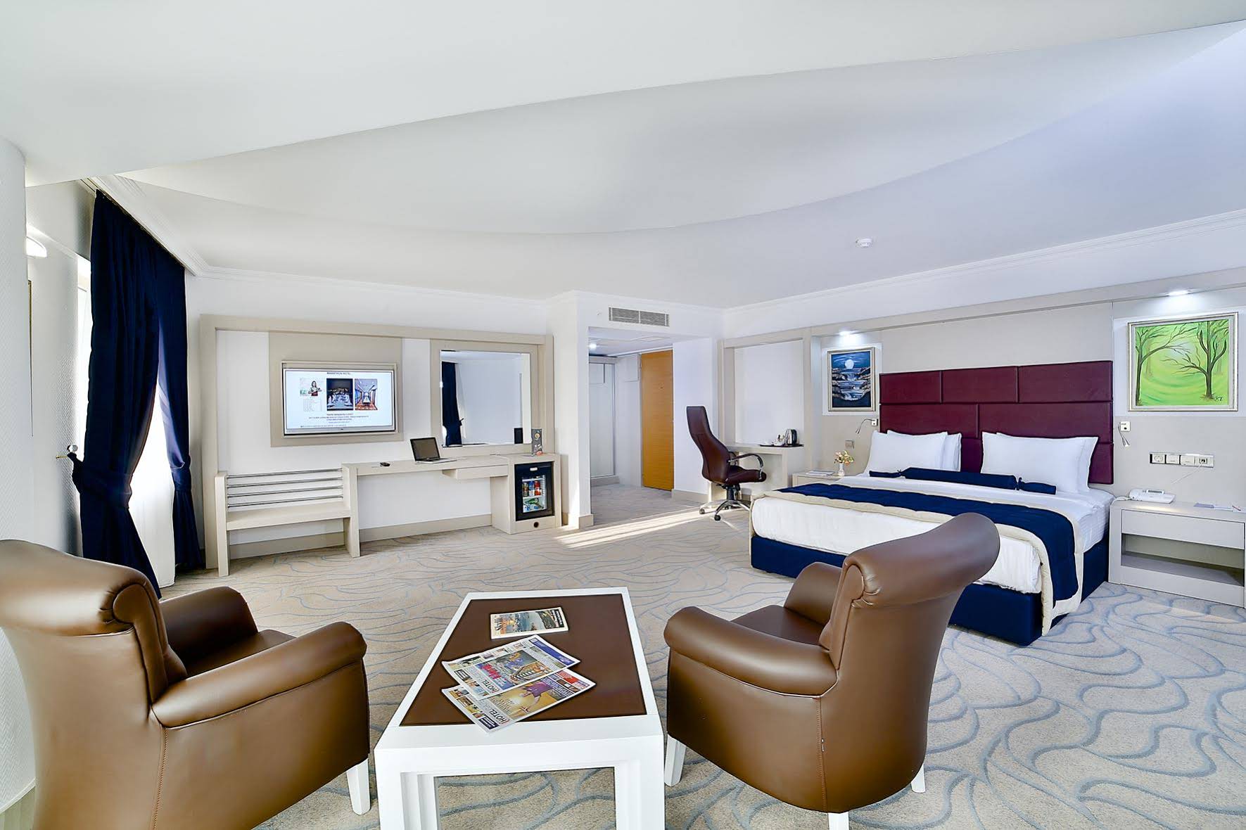Marathon Hotel