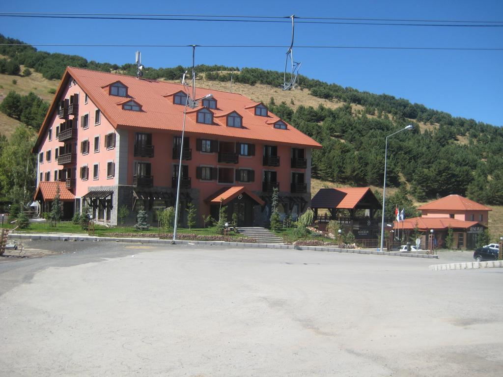 Dedeman Palandöken Ski Lodge