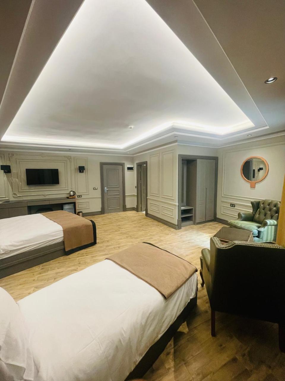 Lala Grand Hotel