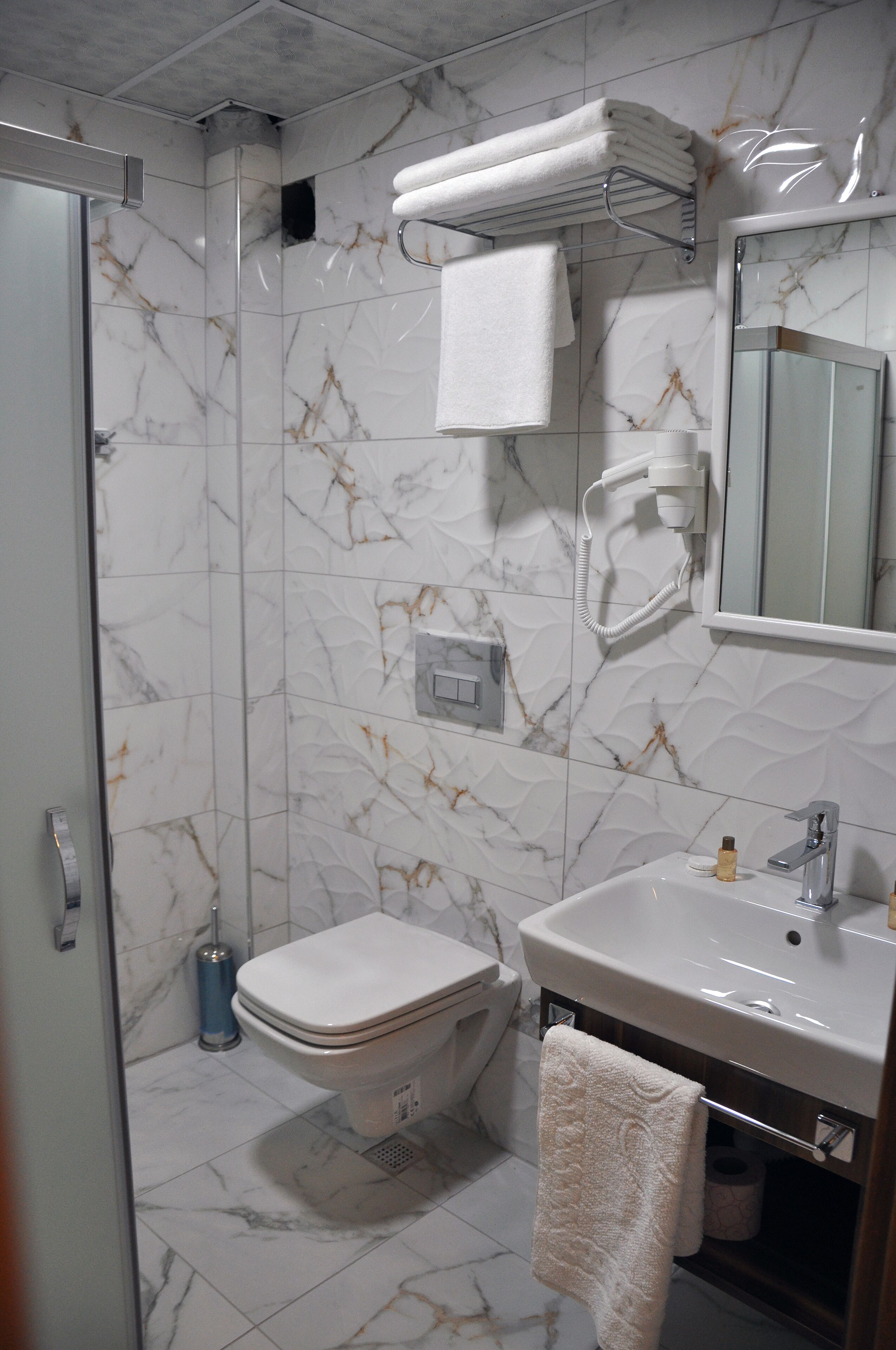 Saka Life Hotel
