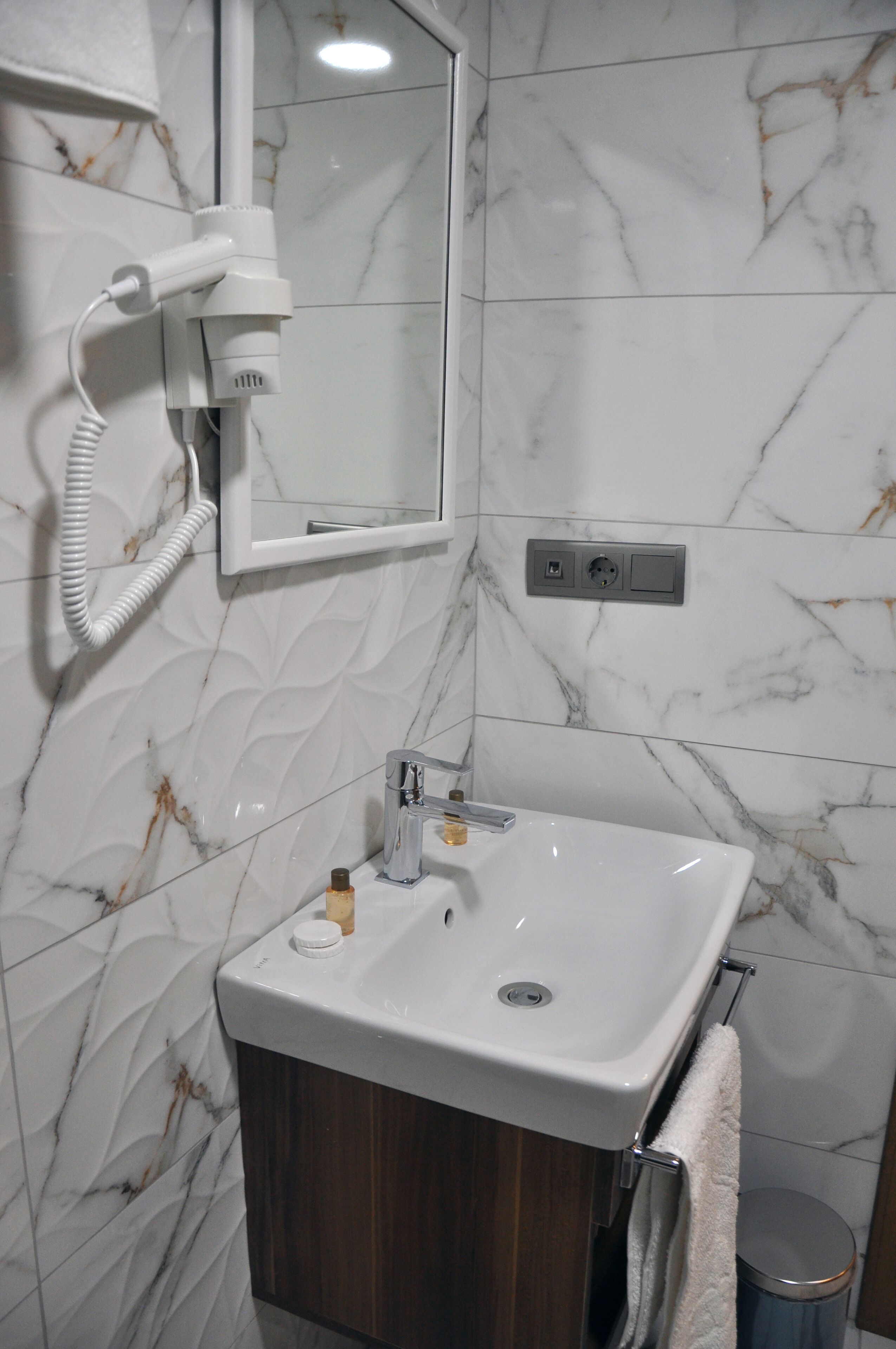 Saka Life Hotel