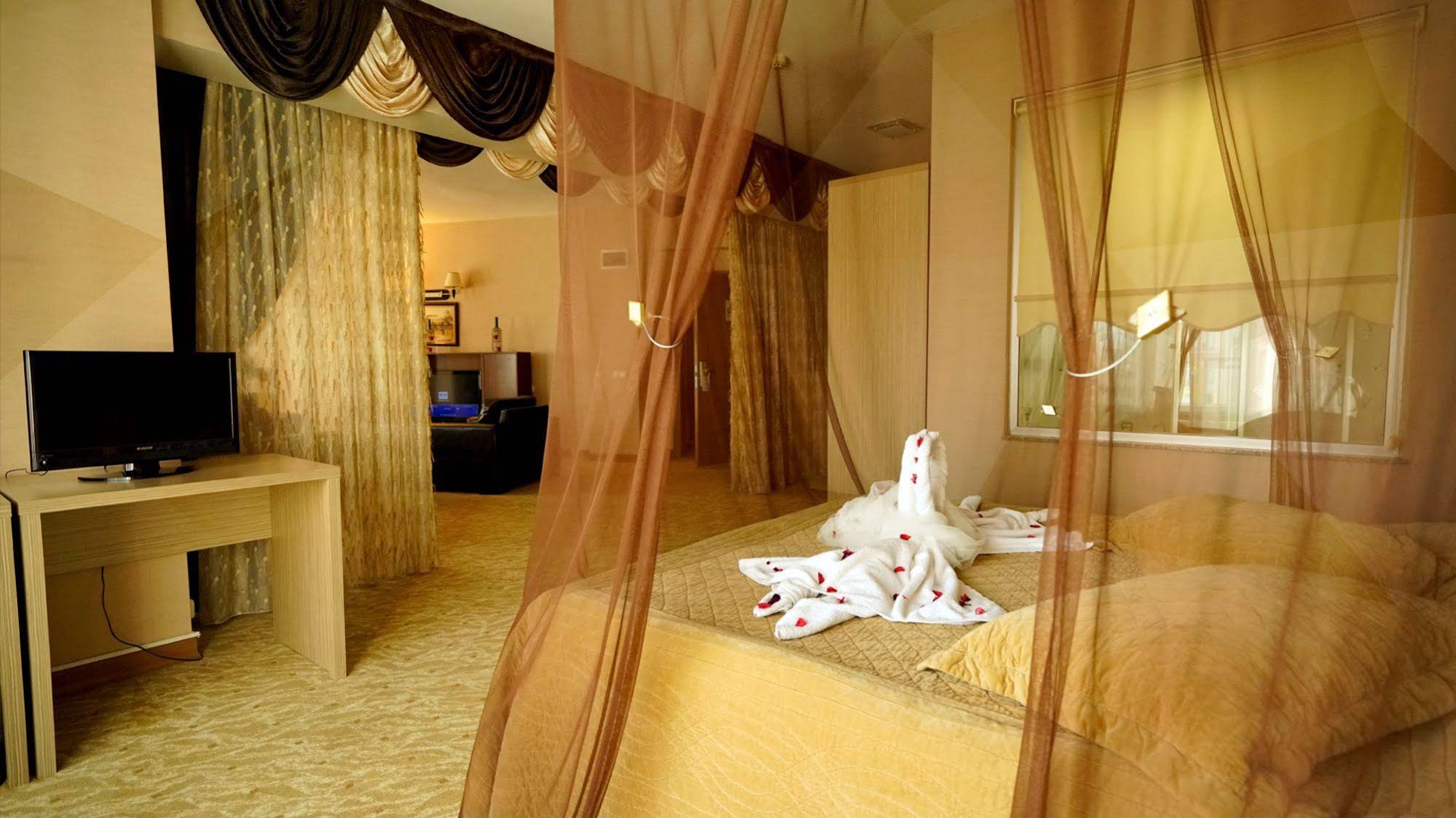 The Duman Hotel