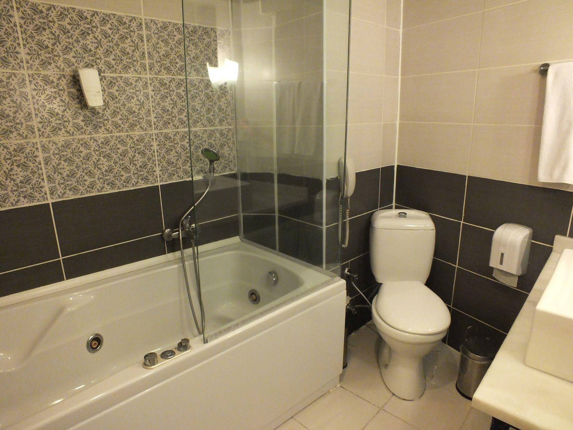 SRF Hotel