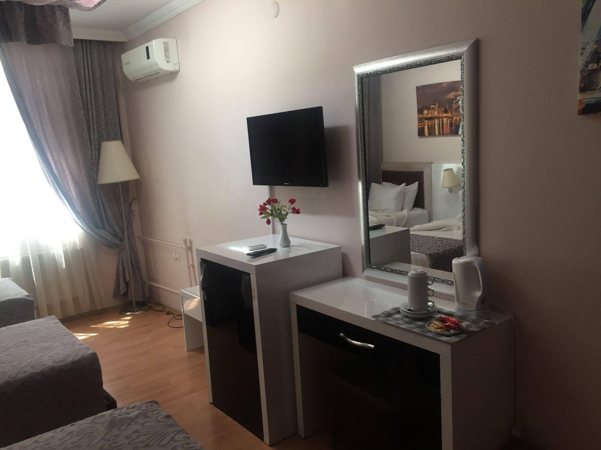SRF Hotel