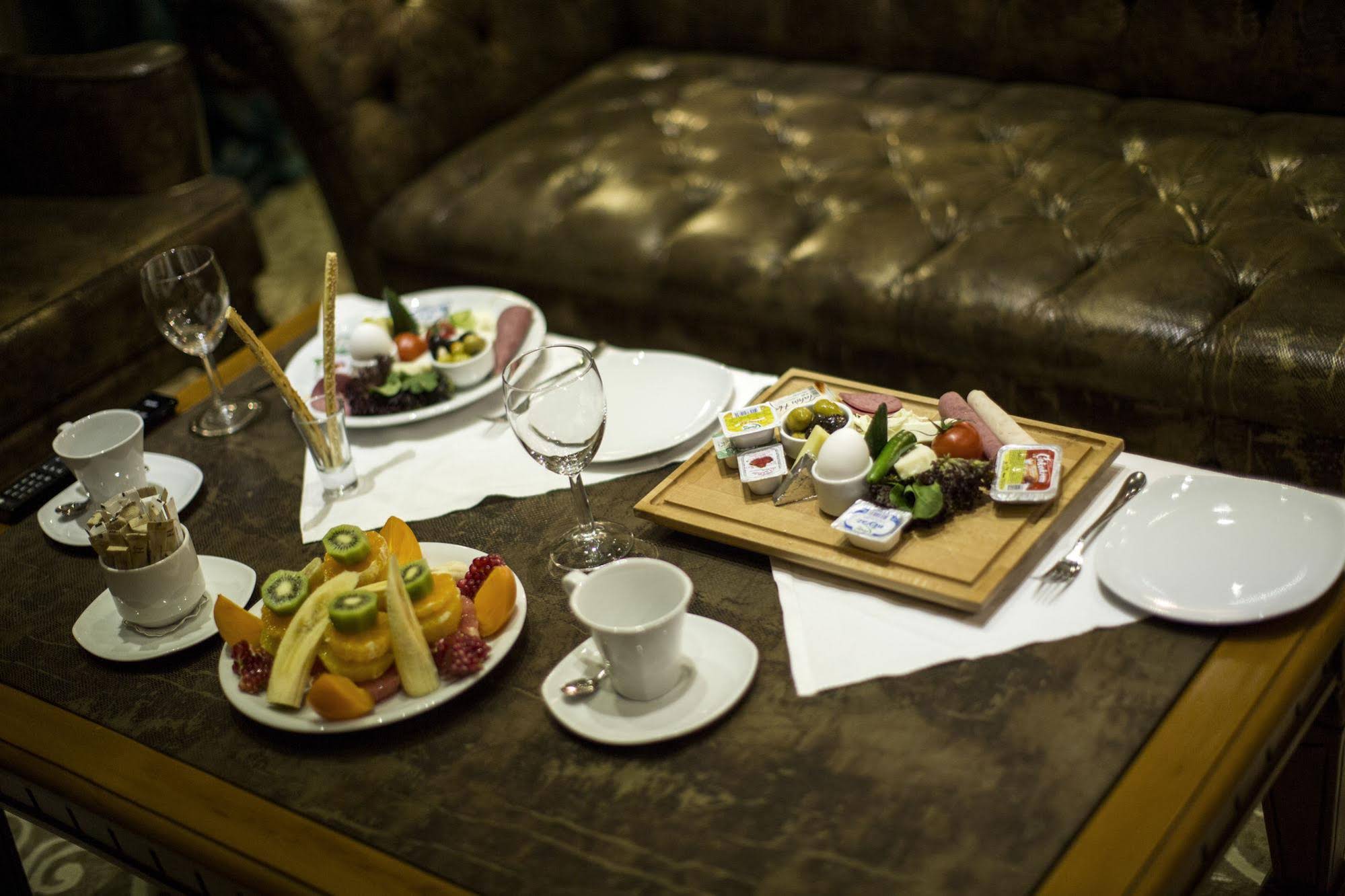 Teymur Continental Hotel & Convention Center