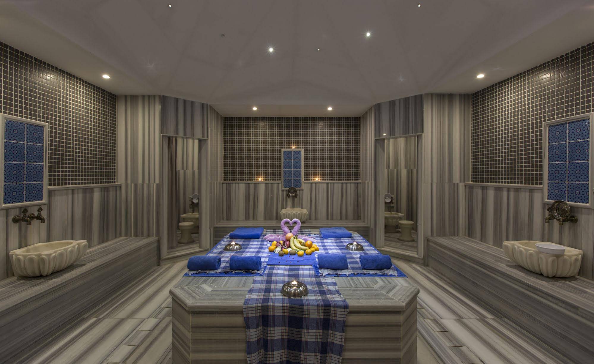 Teymur Continental Hotel & Convention Center
