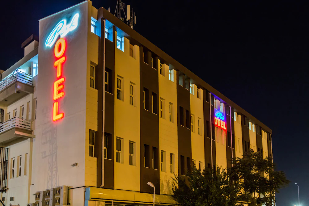 Pak Otel