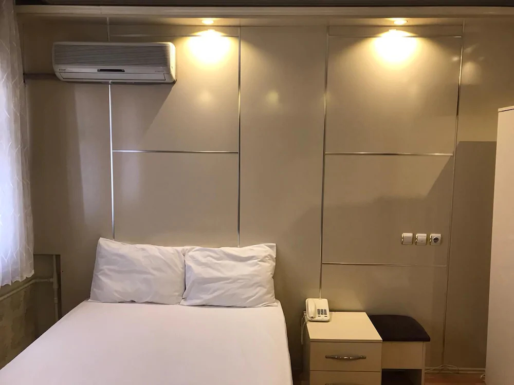 Hotel Azer