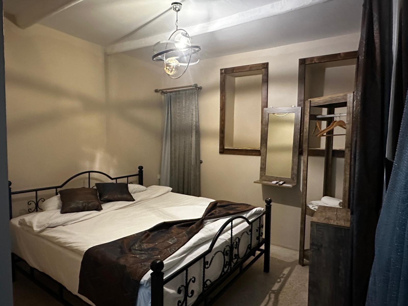 Aga Konagi Hotel