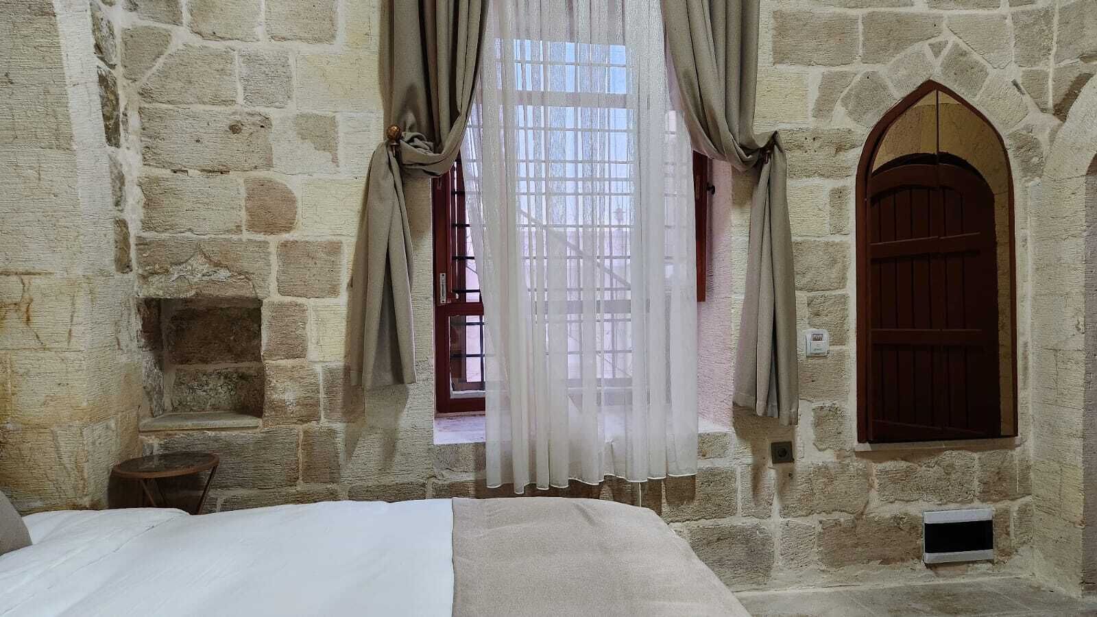 Ana Talia House
