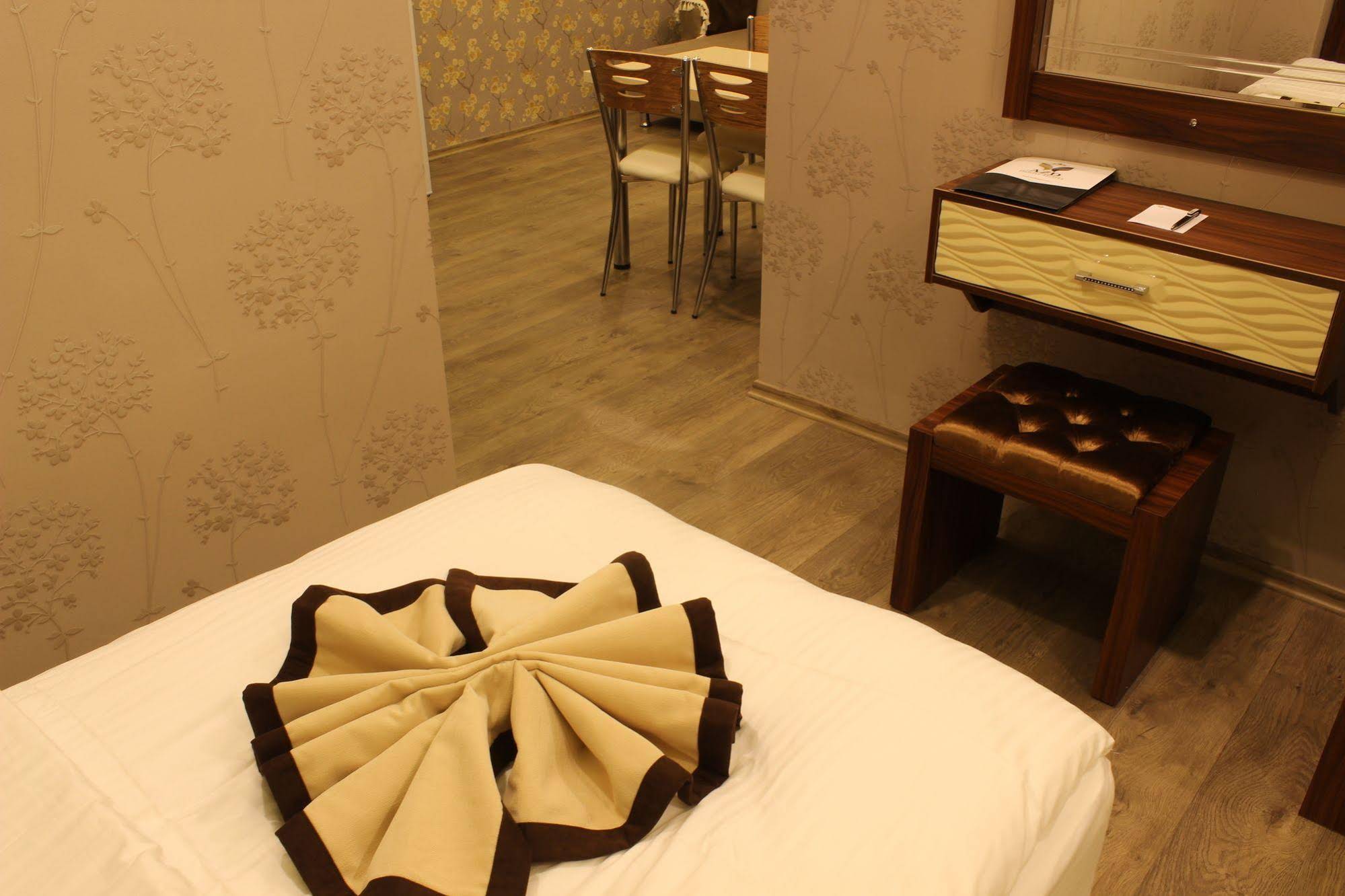 Azd House Hotel