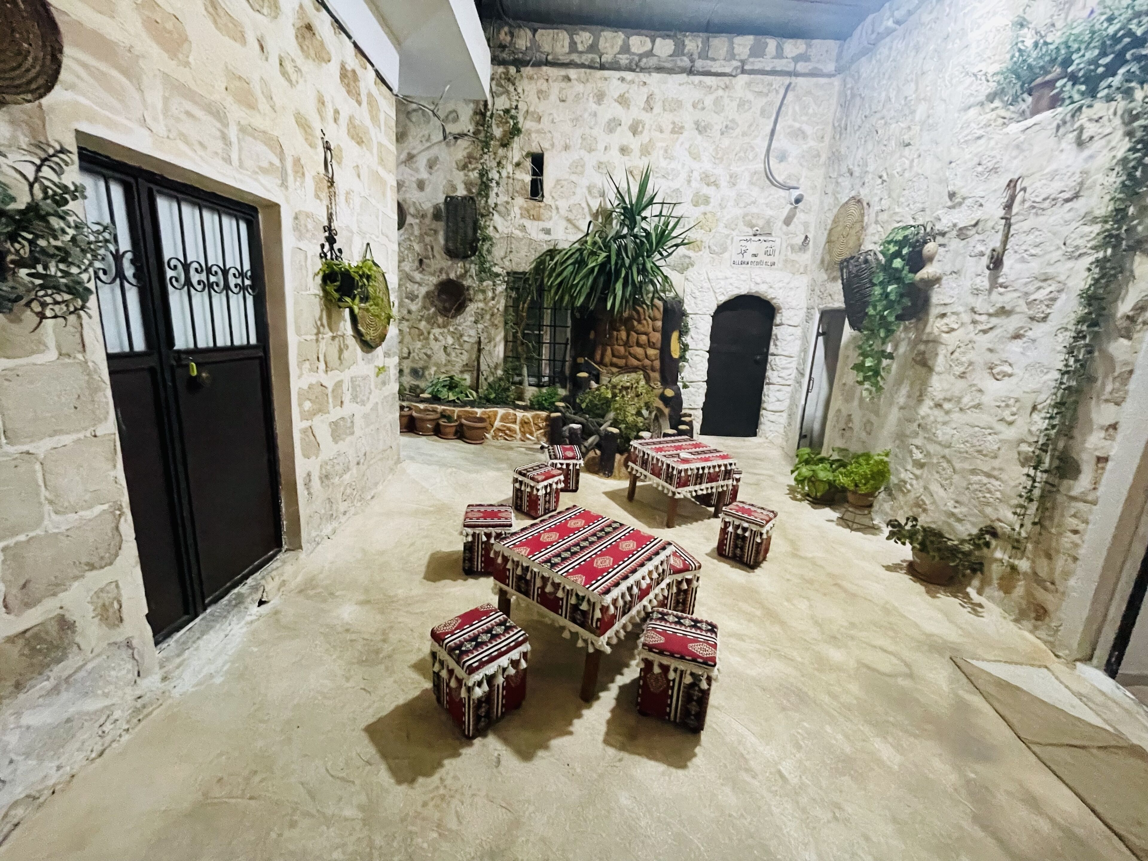 Demirhan Otel