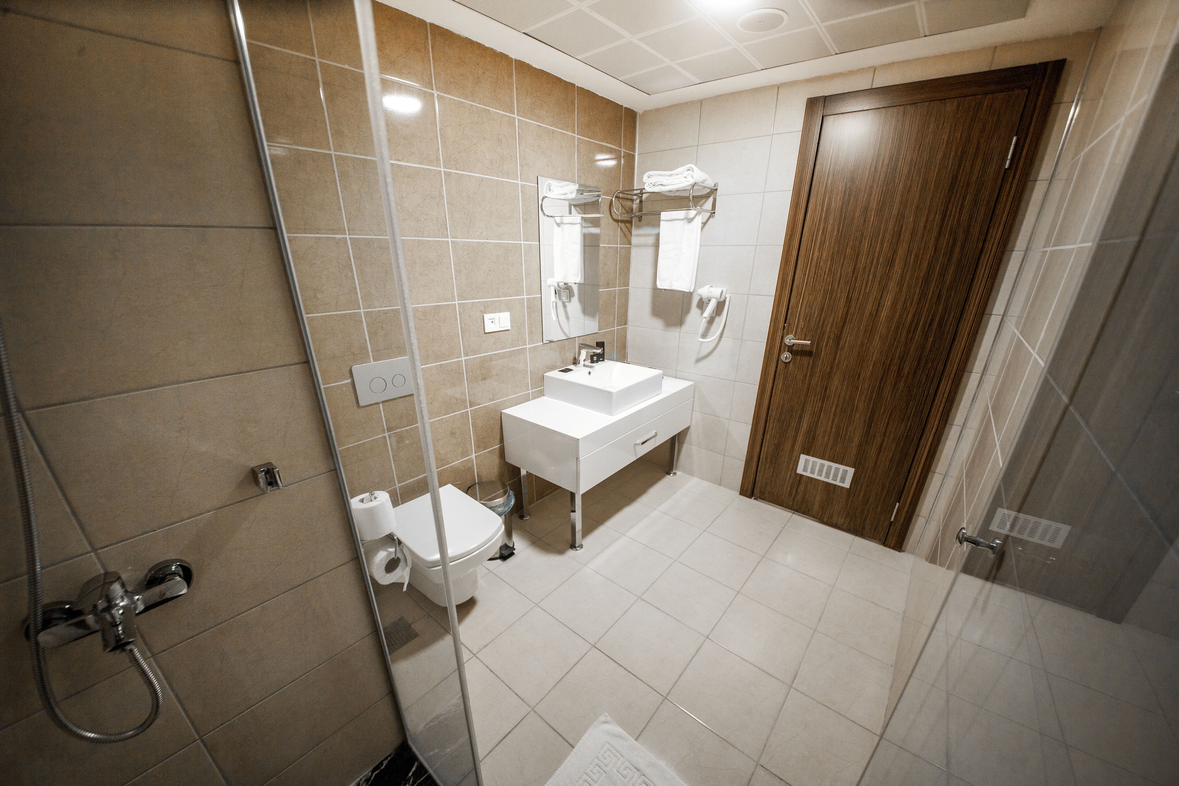 Qayser Hotel Deluxe