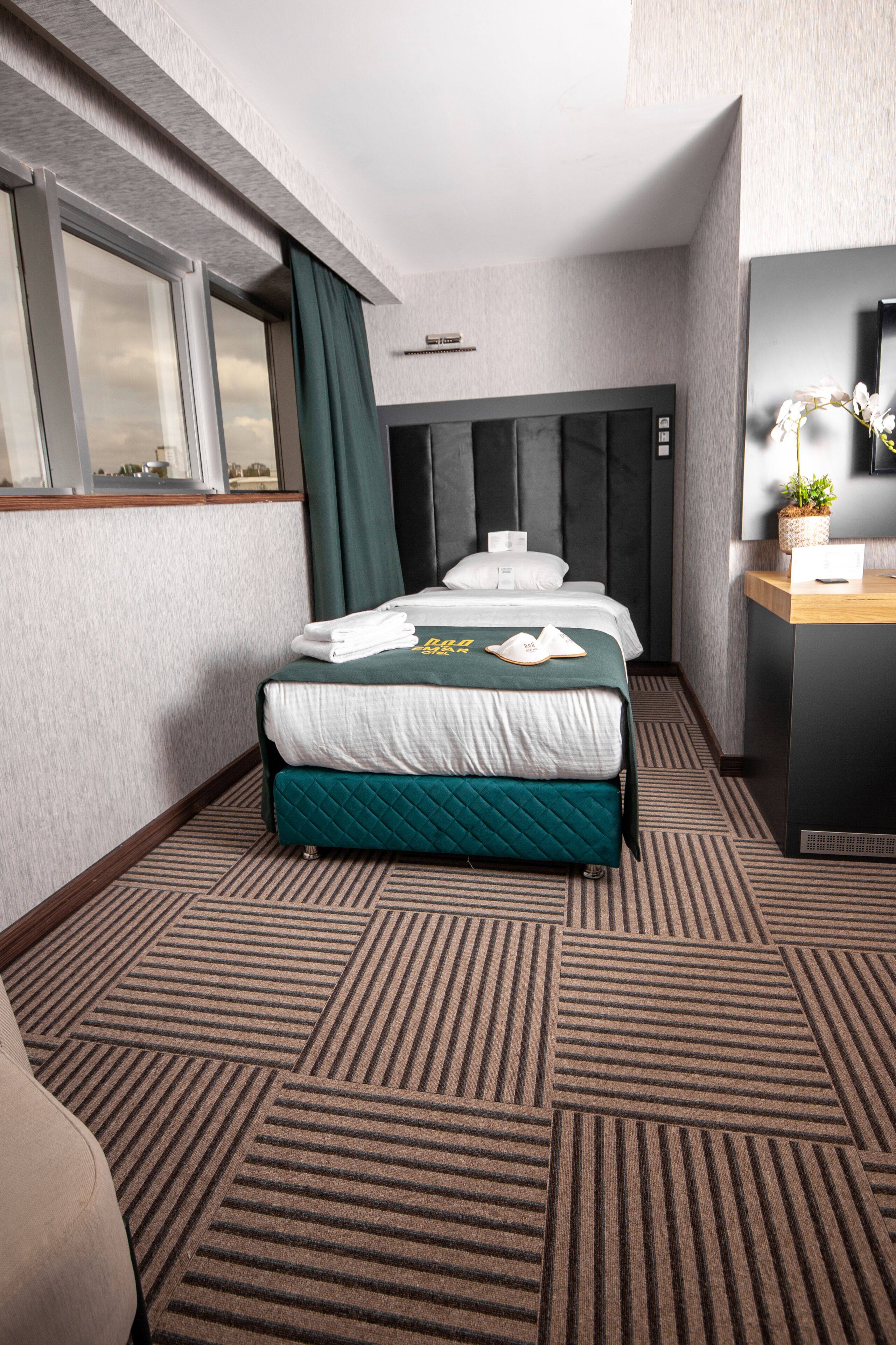 Qayser Hotel Deluxe