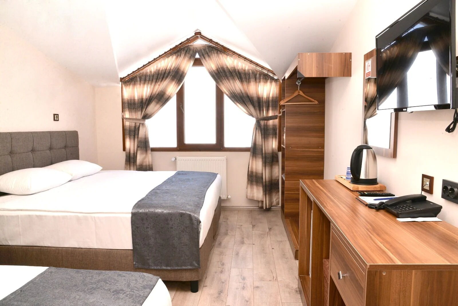 Zümrüt Palas Otel
