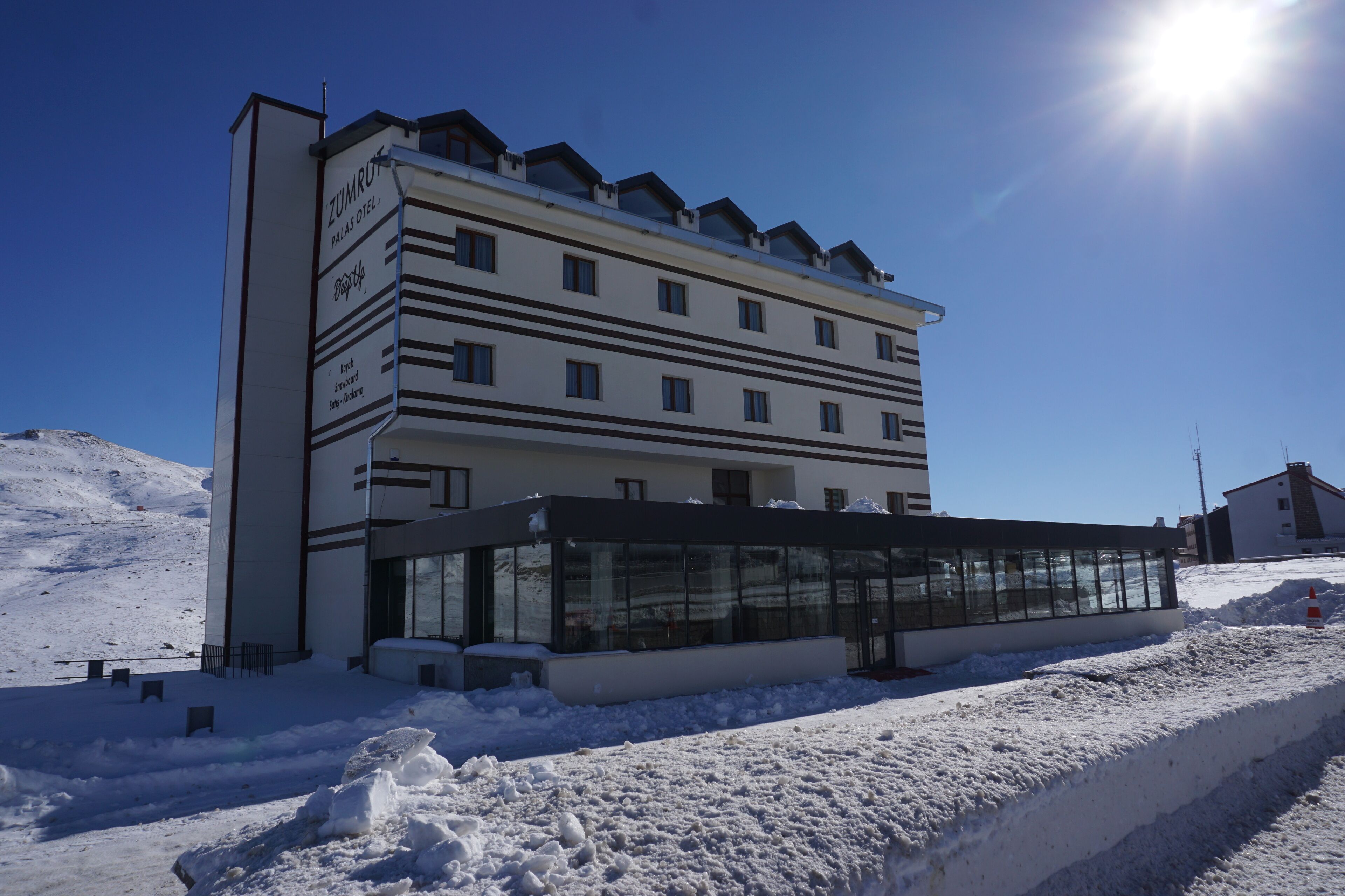 Zümrüt Palas Otel