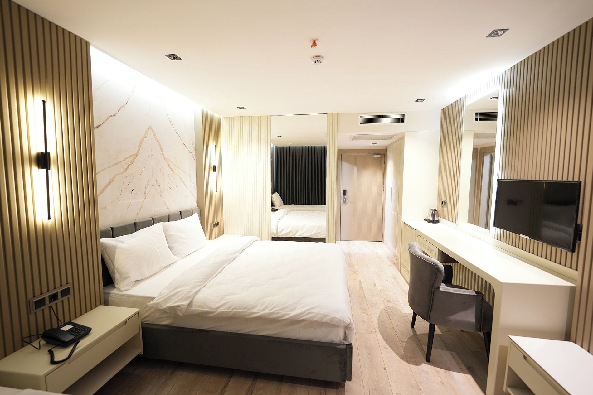 Assyria Hotel
