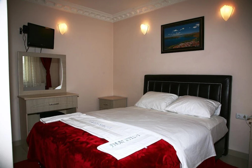 Firat Otel