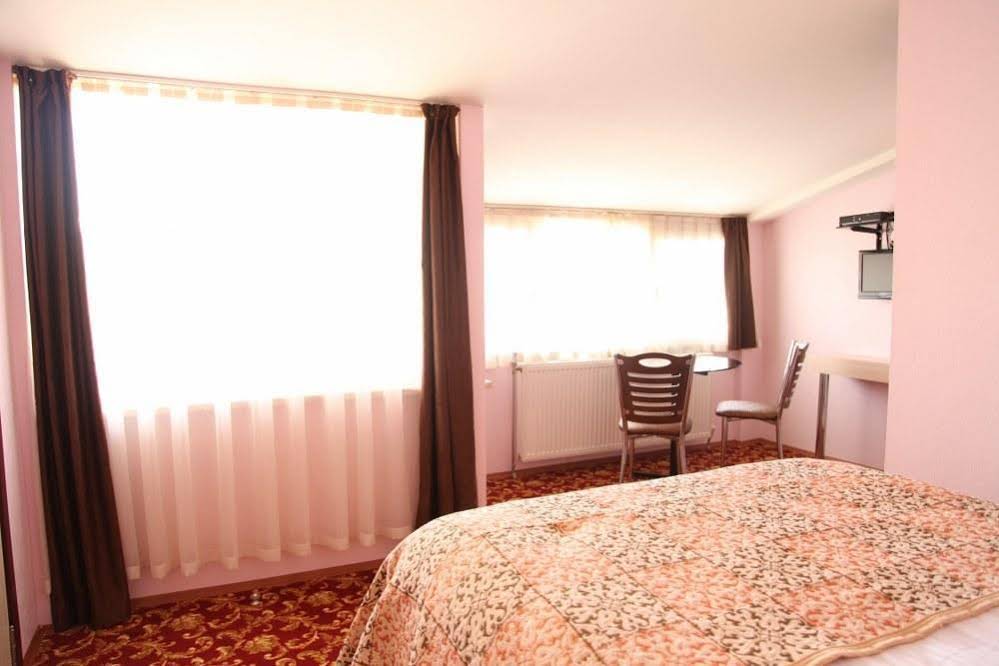 Hattusili Otel