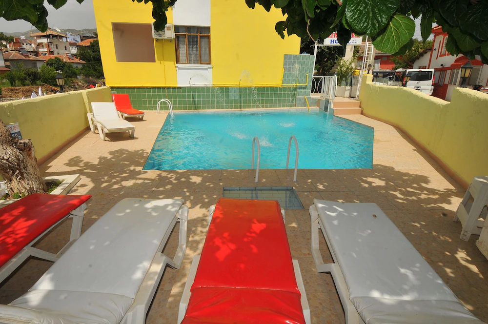 Kervansaray Hotel & Pension
