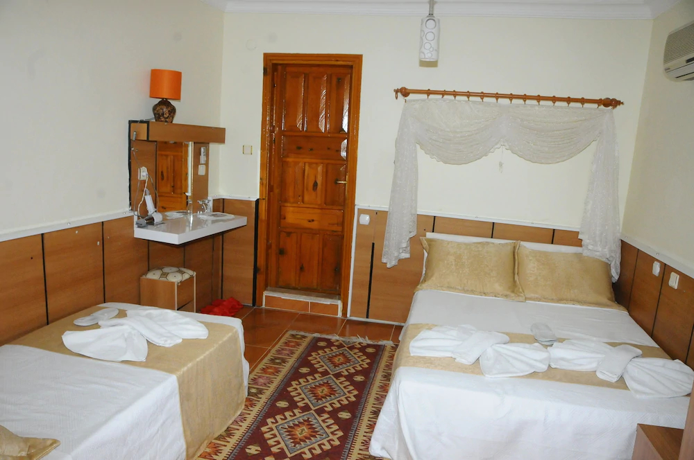 Kervansaray Hotel & Pension