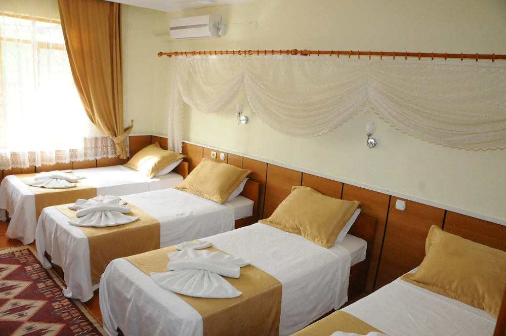 Kervansaray Hotel & Pension