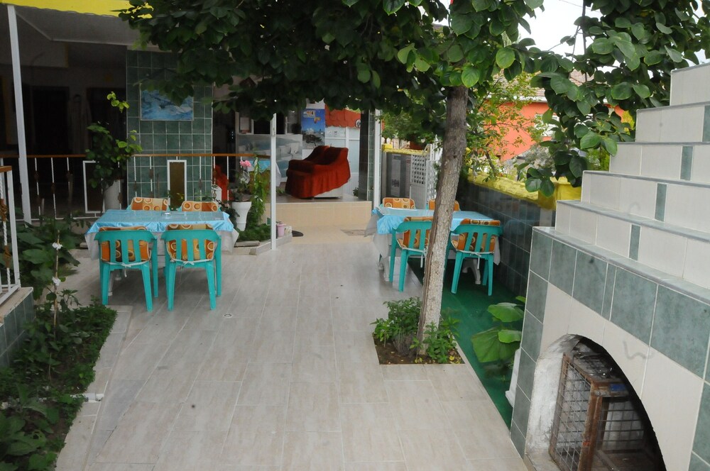Kervansaray Hotel & Pension