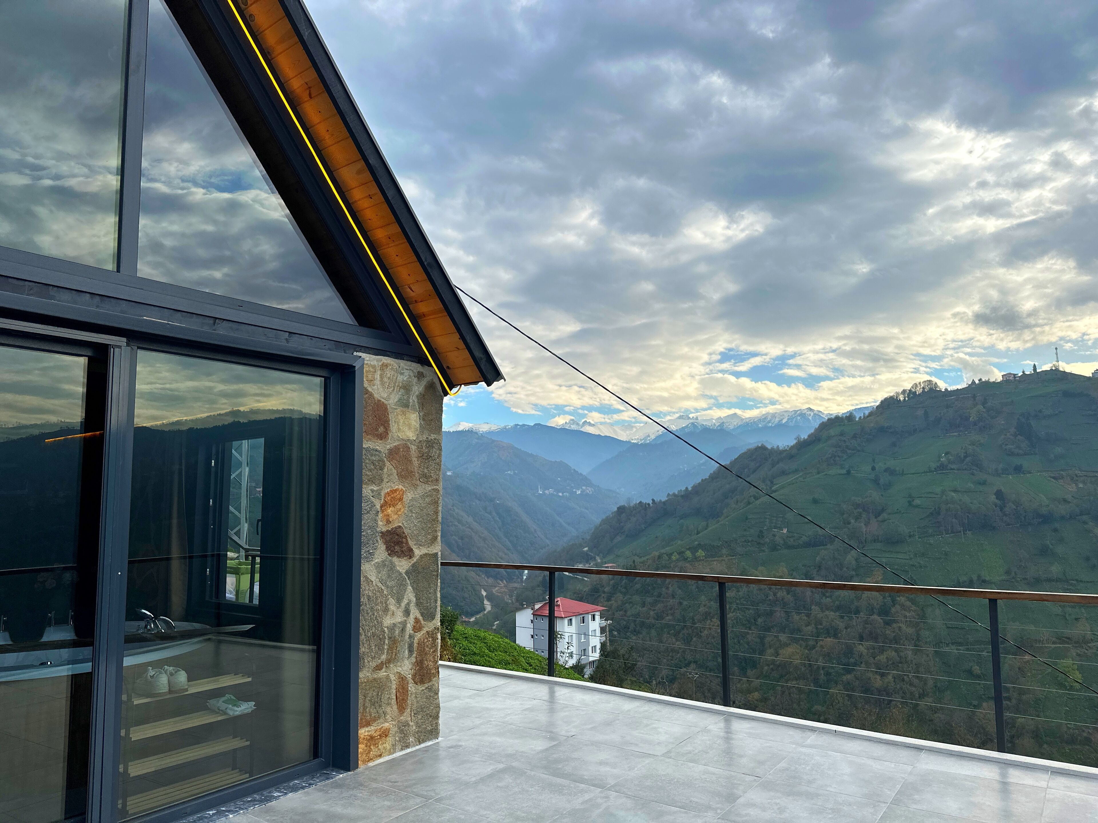 Arte suit bungalov