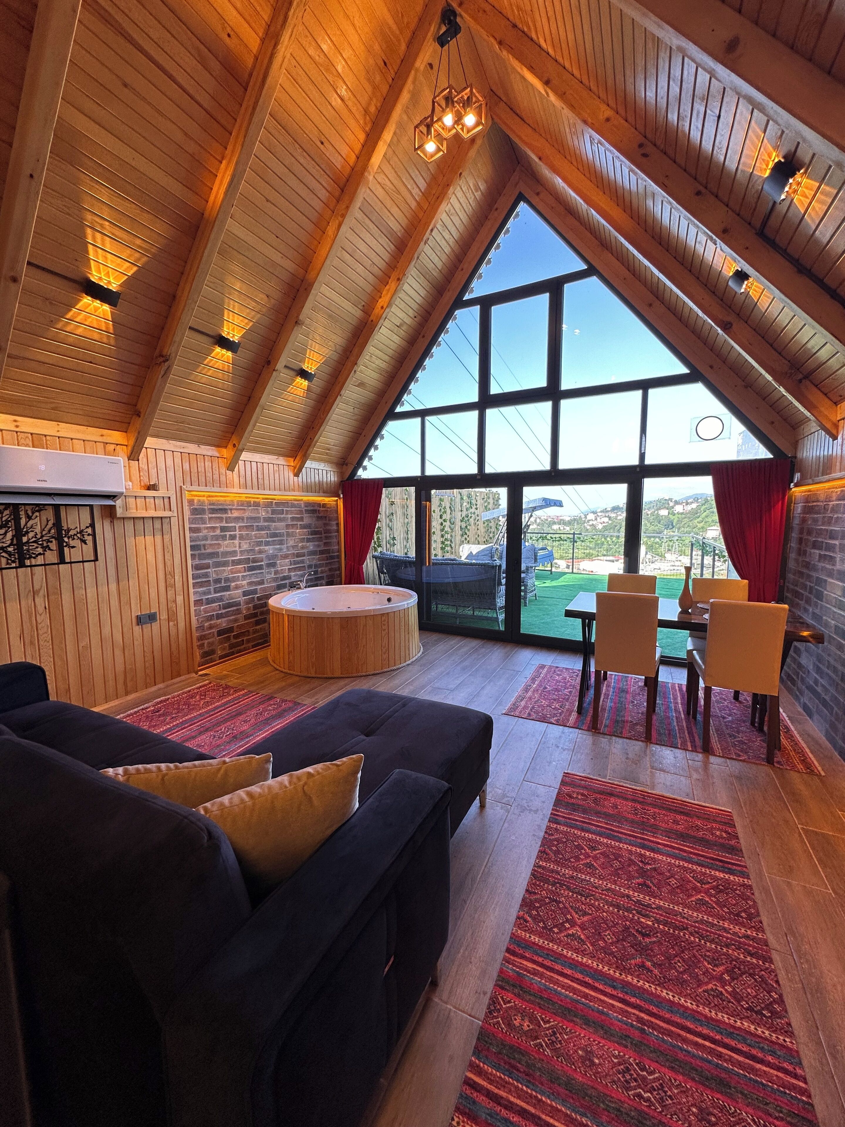 Aurora Suit Bungalov