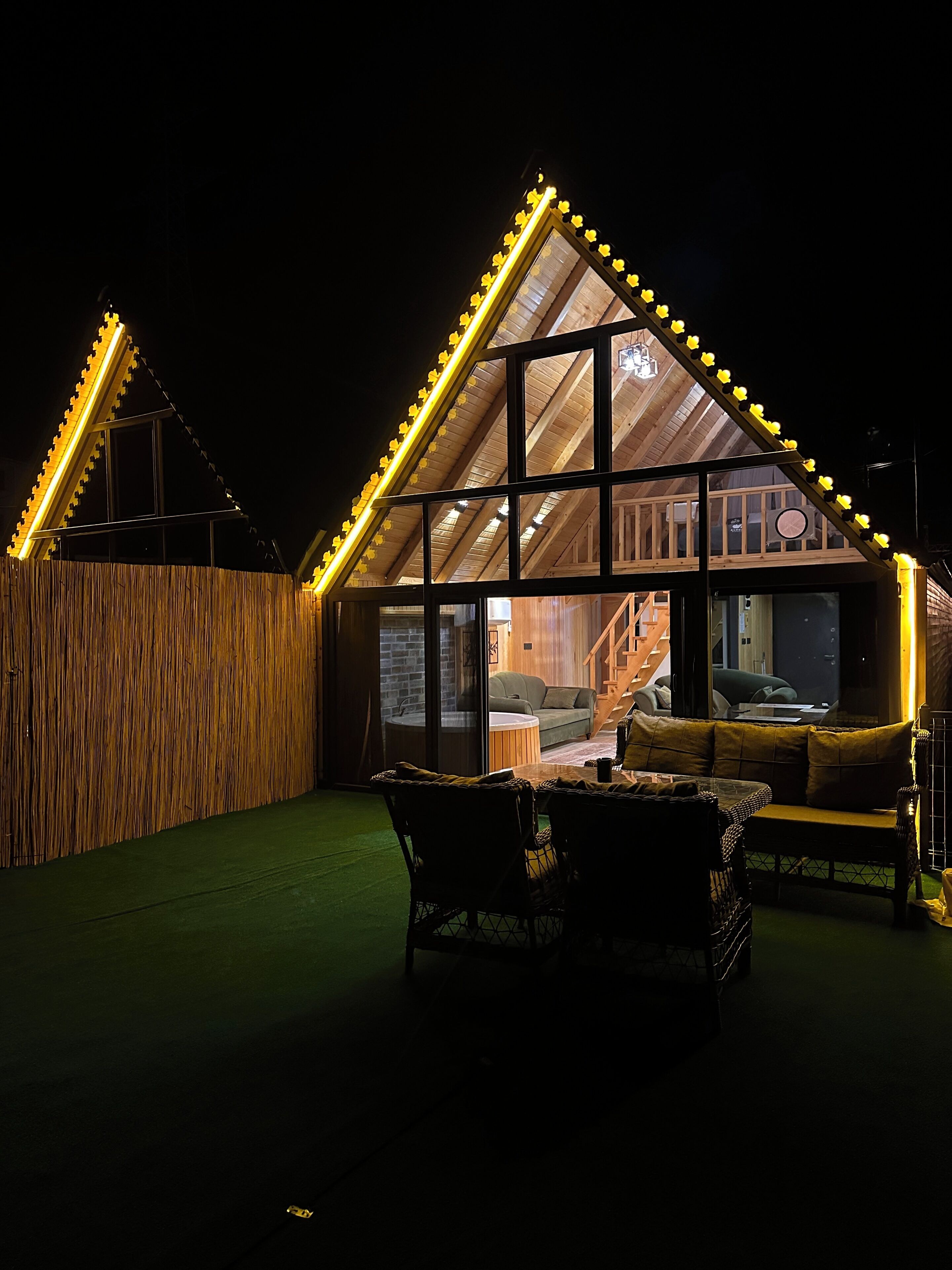 Aurora Suit Bungalov