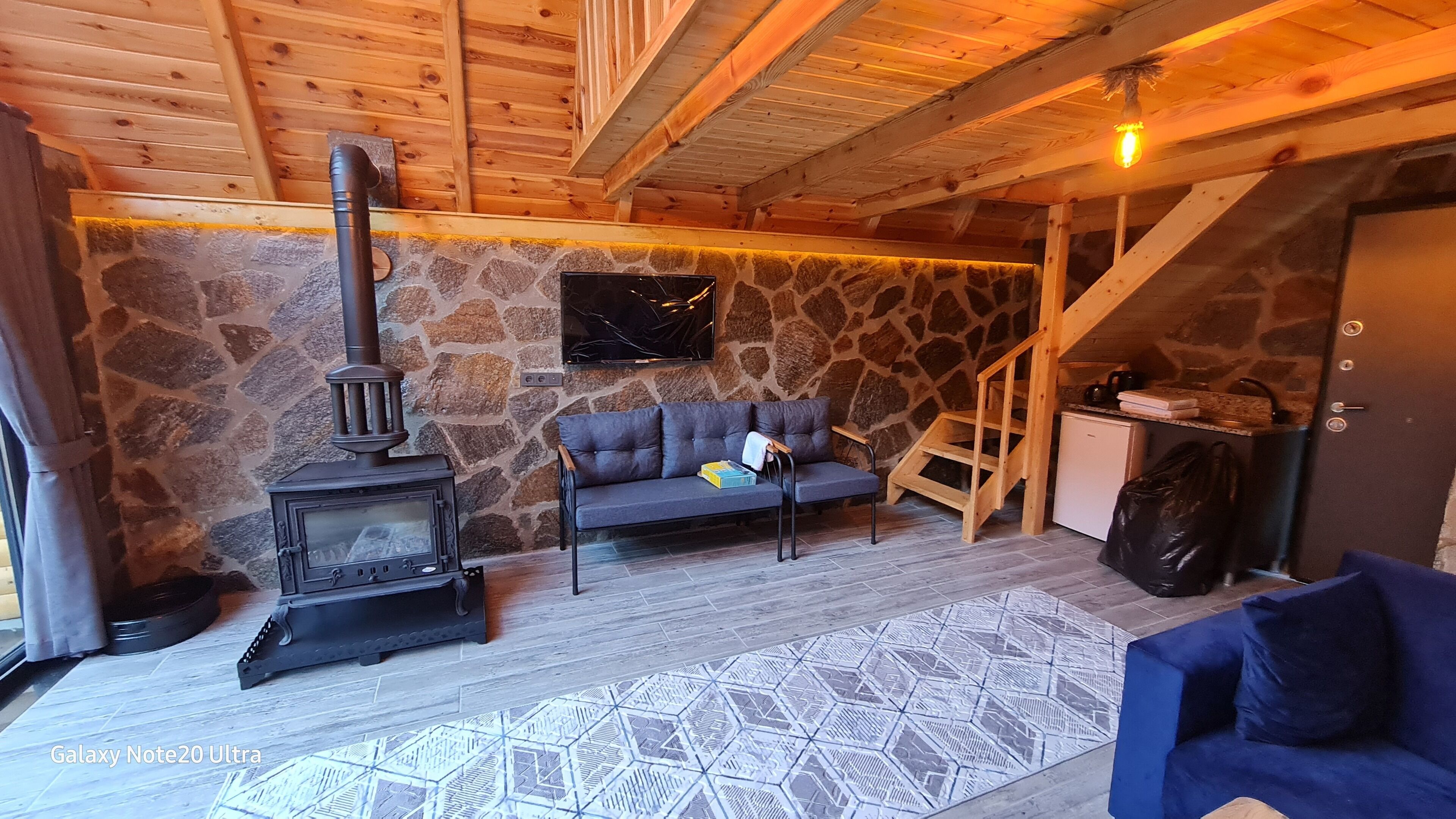 Golden Rose Bungalov