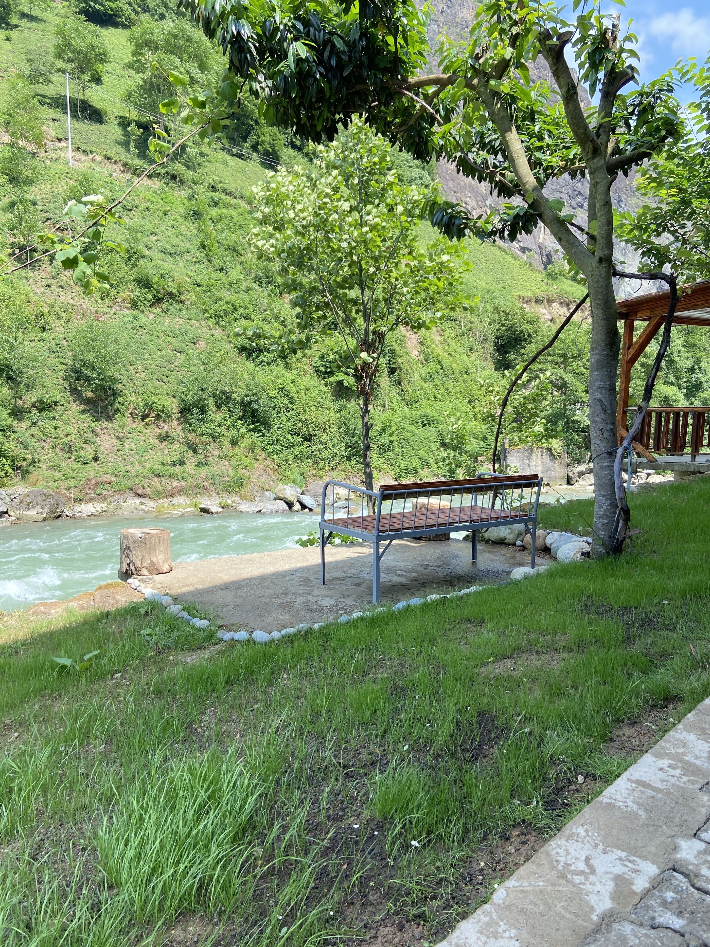 Karadeniz Suit