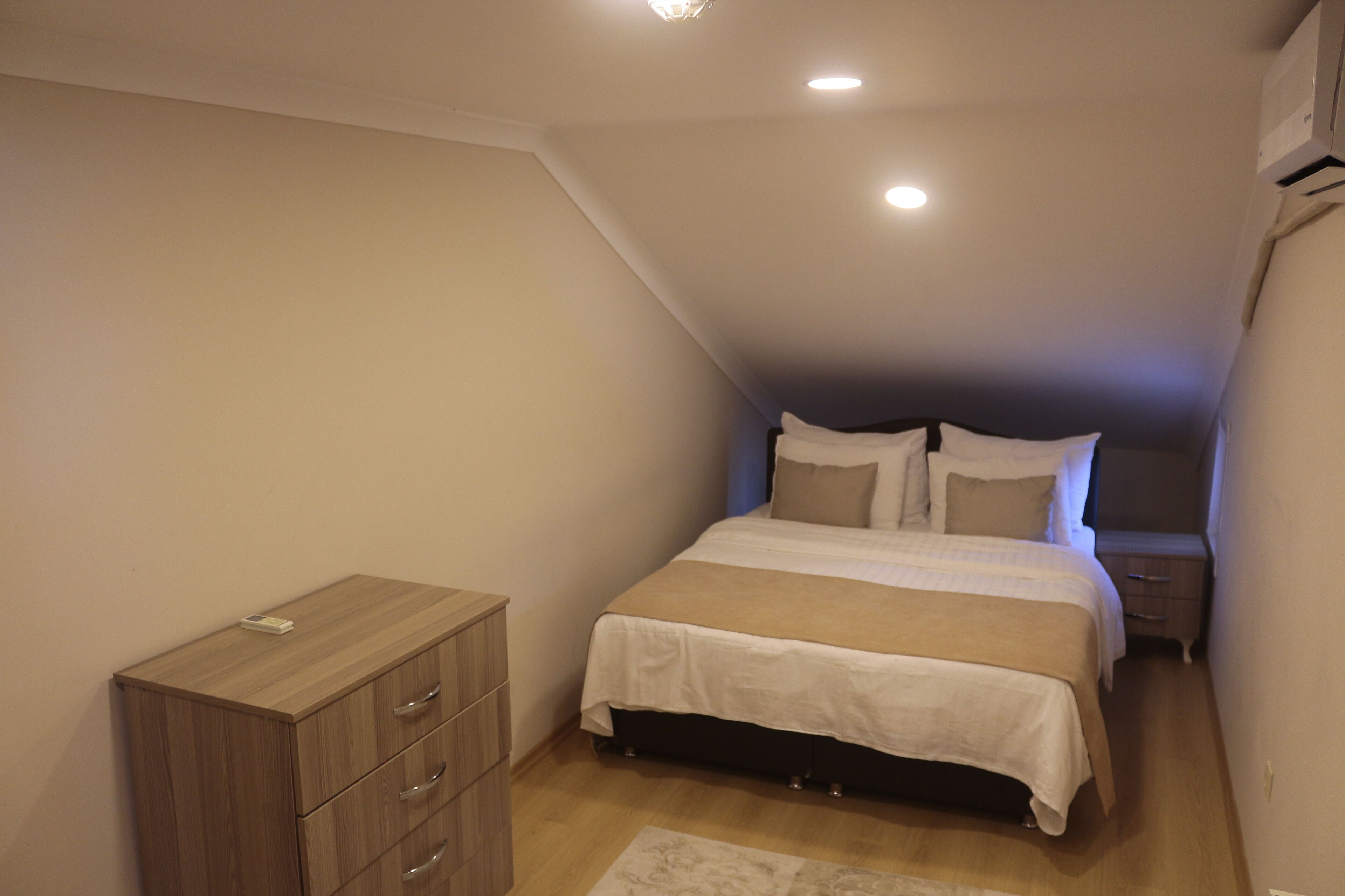 Simal Hotel