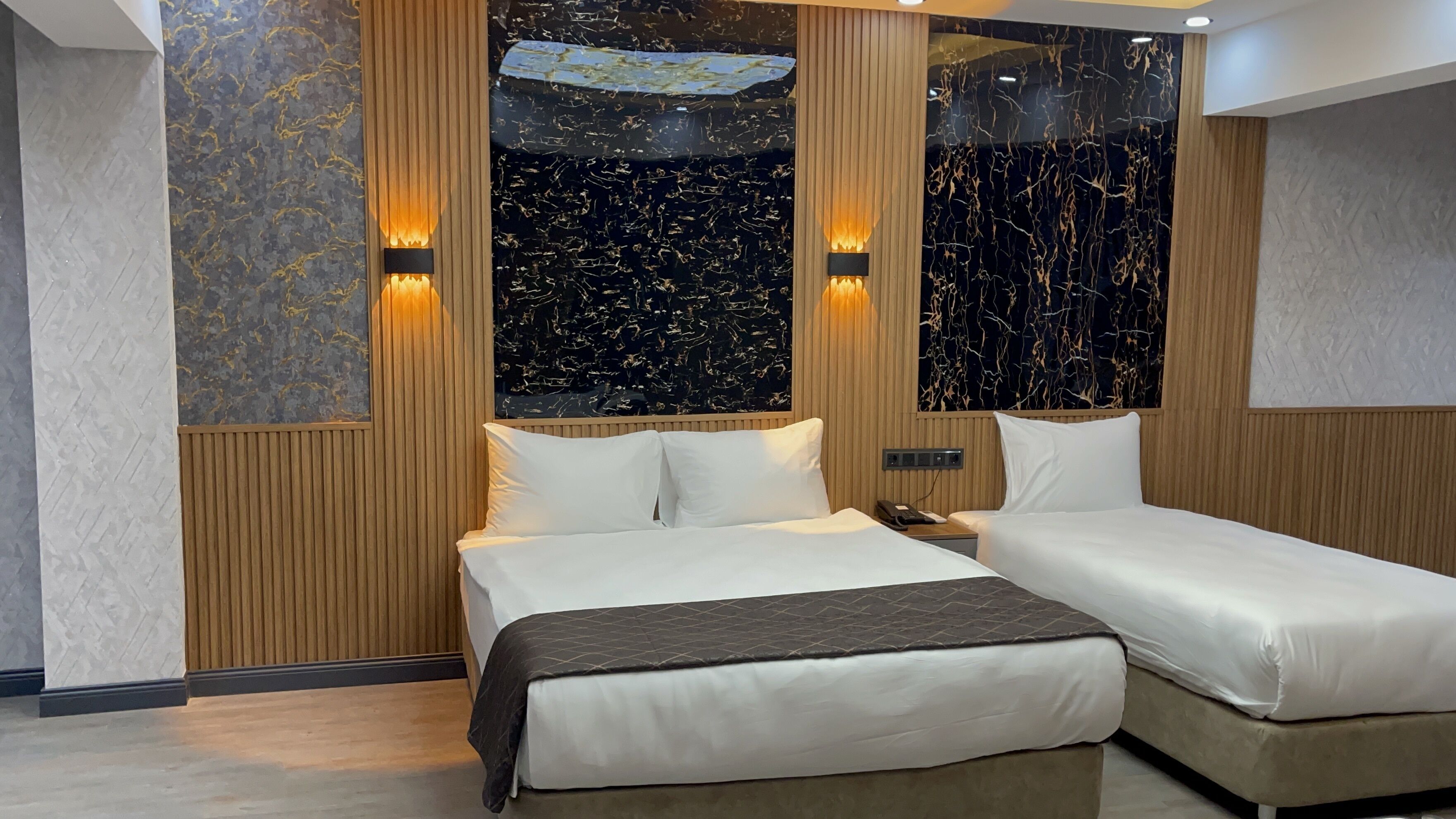 Karaca Otel