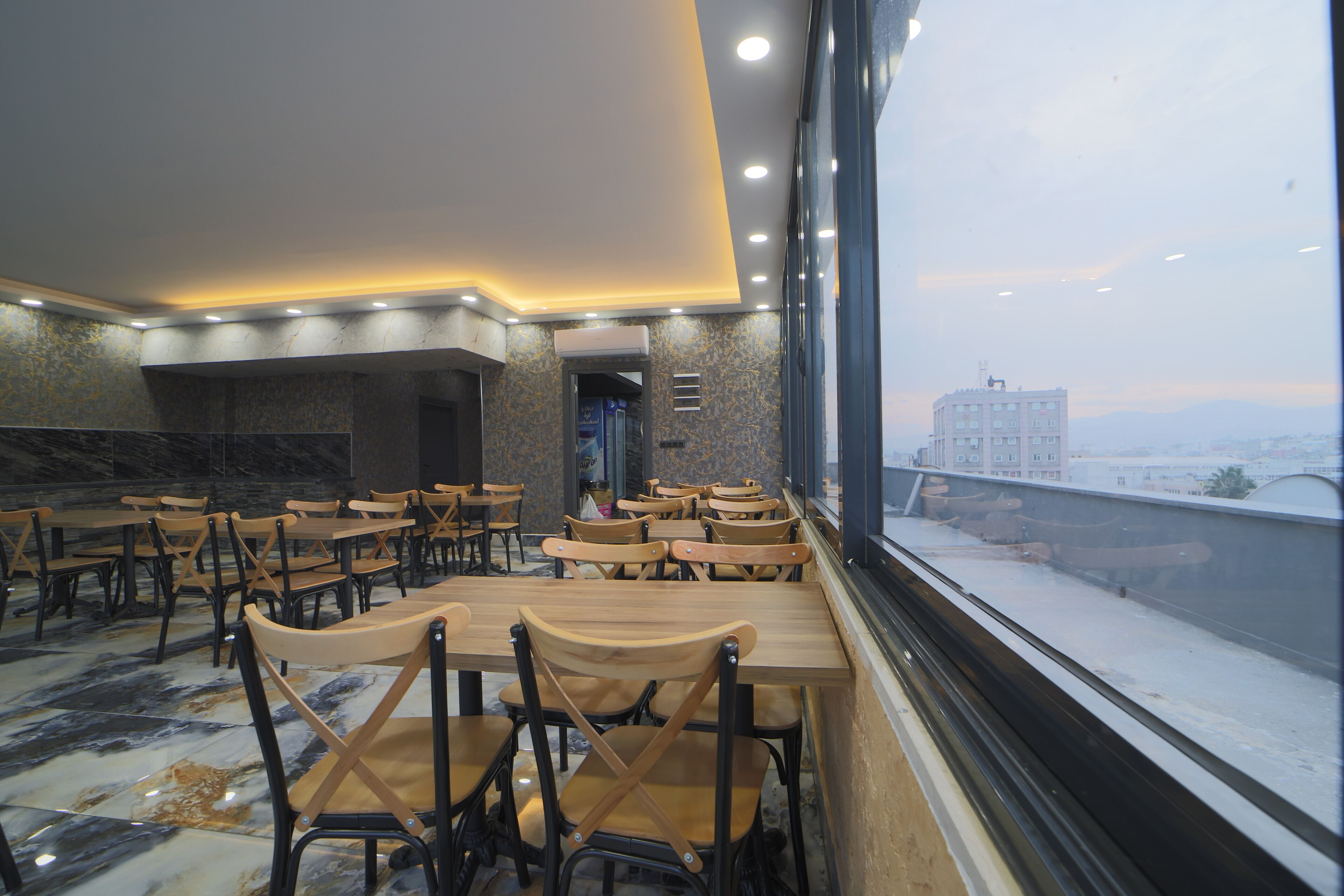 Karaca Otel