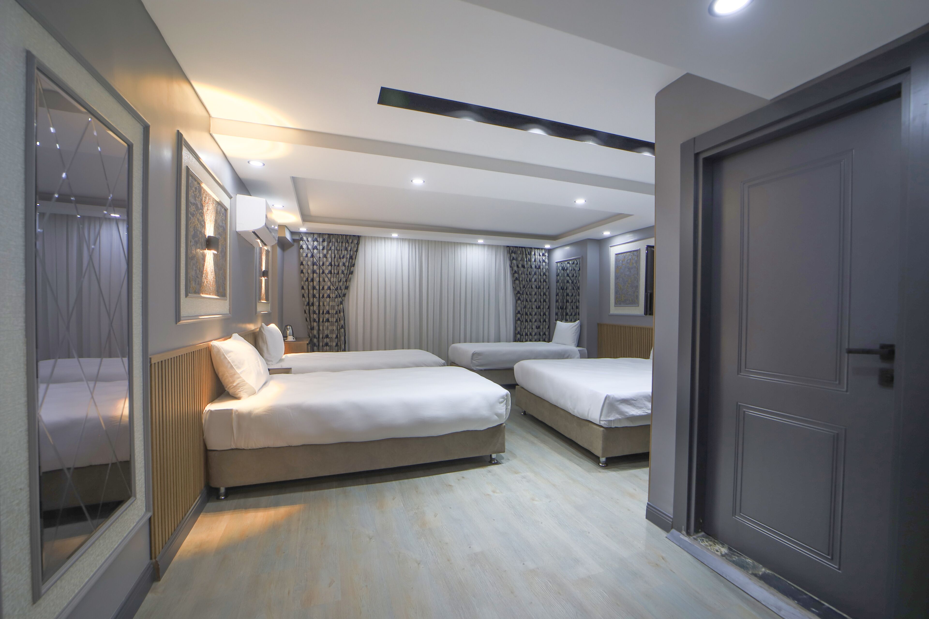 Karaca Otel