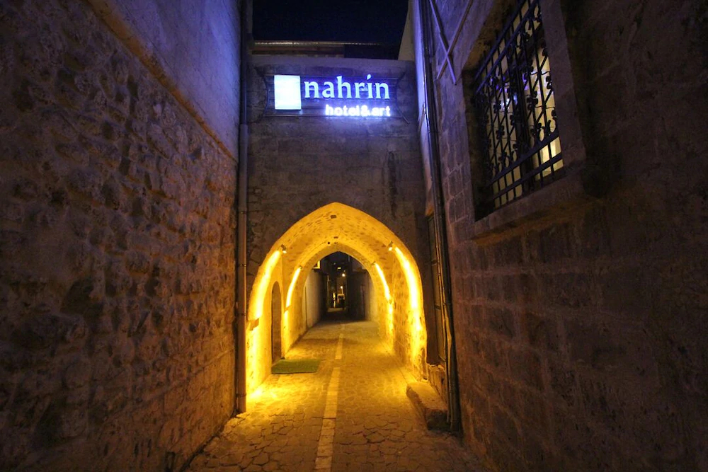 Nahrin Hotel & Art