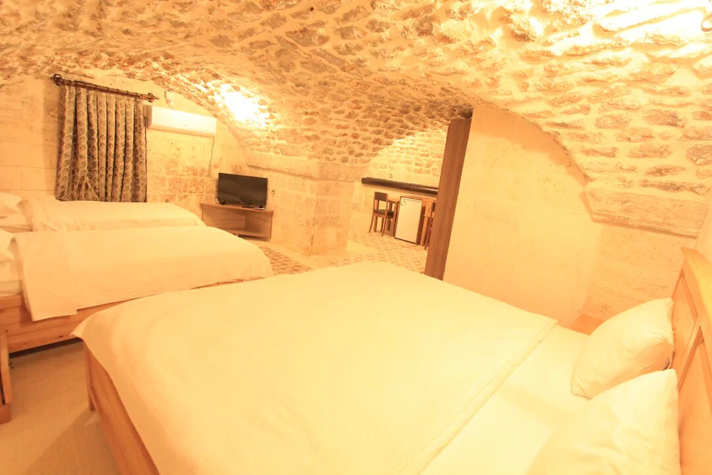 Nahrin Hotel & Art