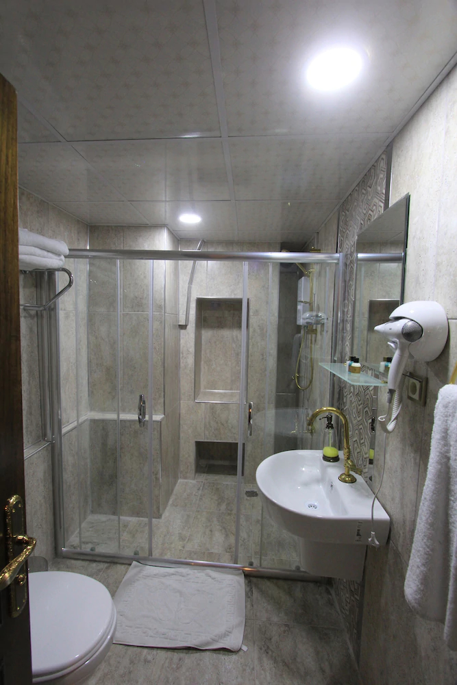 Nahrin Hotel & Art