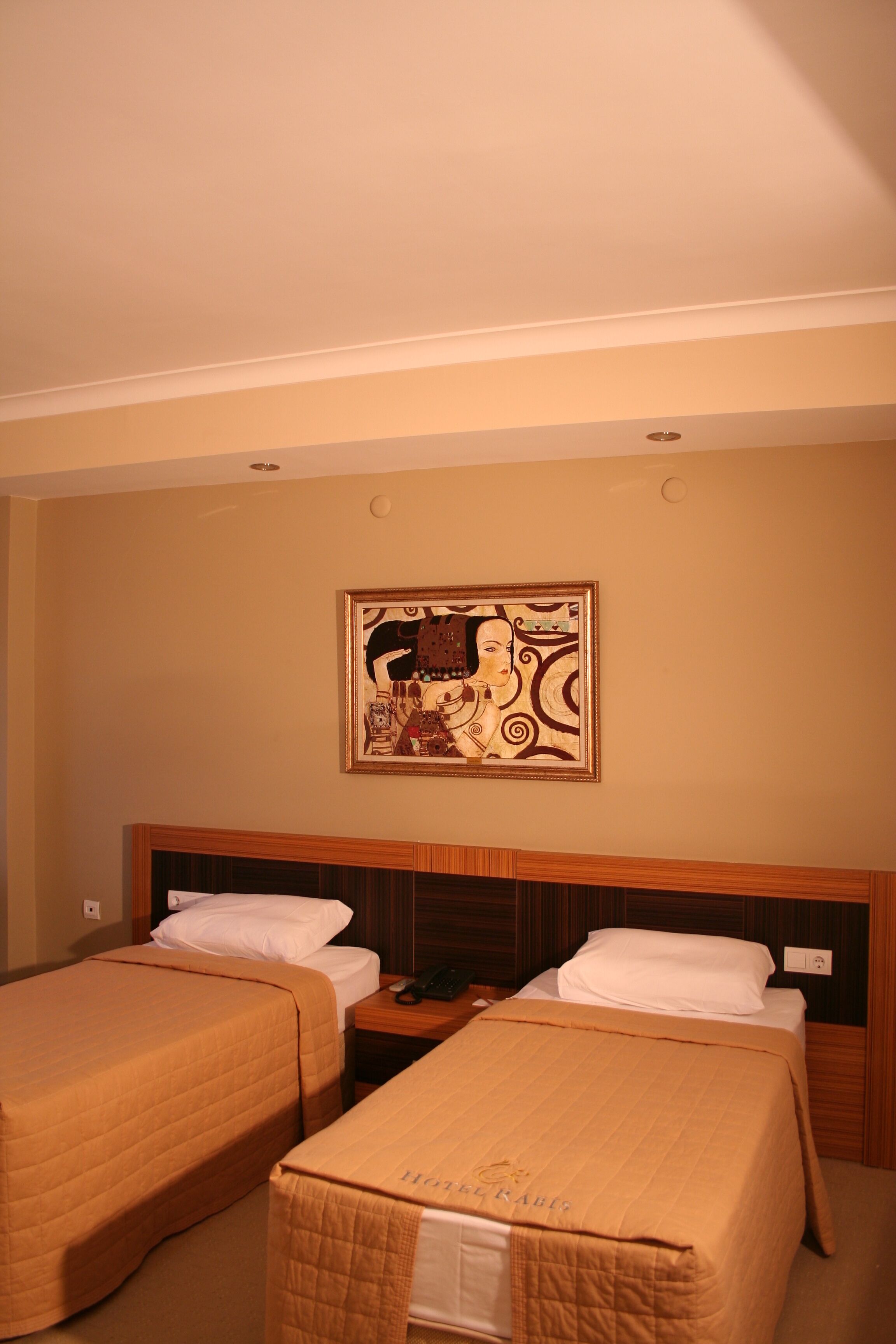 Rabis Hotel
