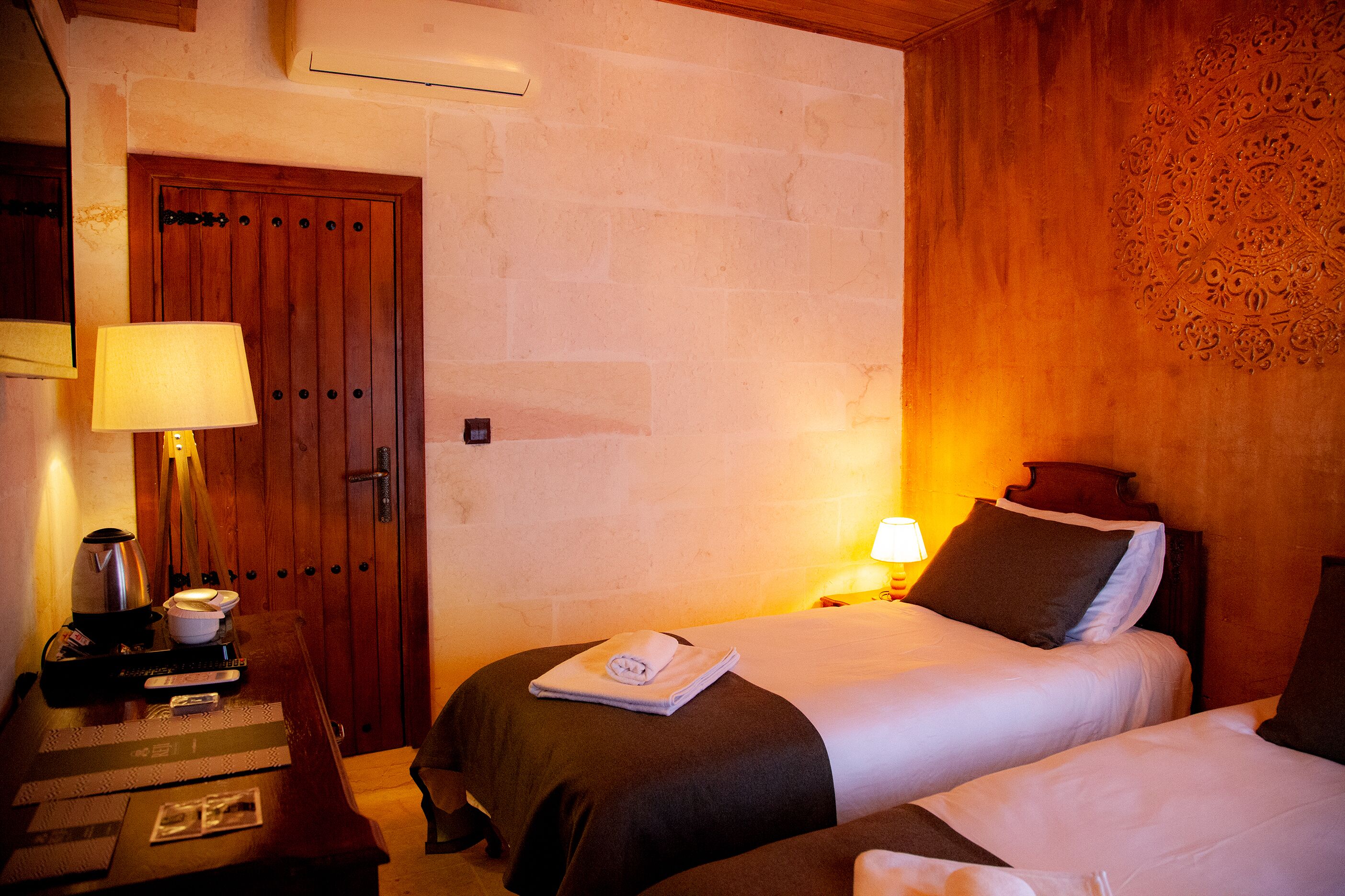 Reji Boutique Hotel