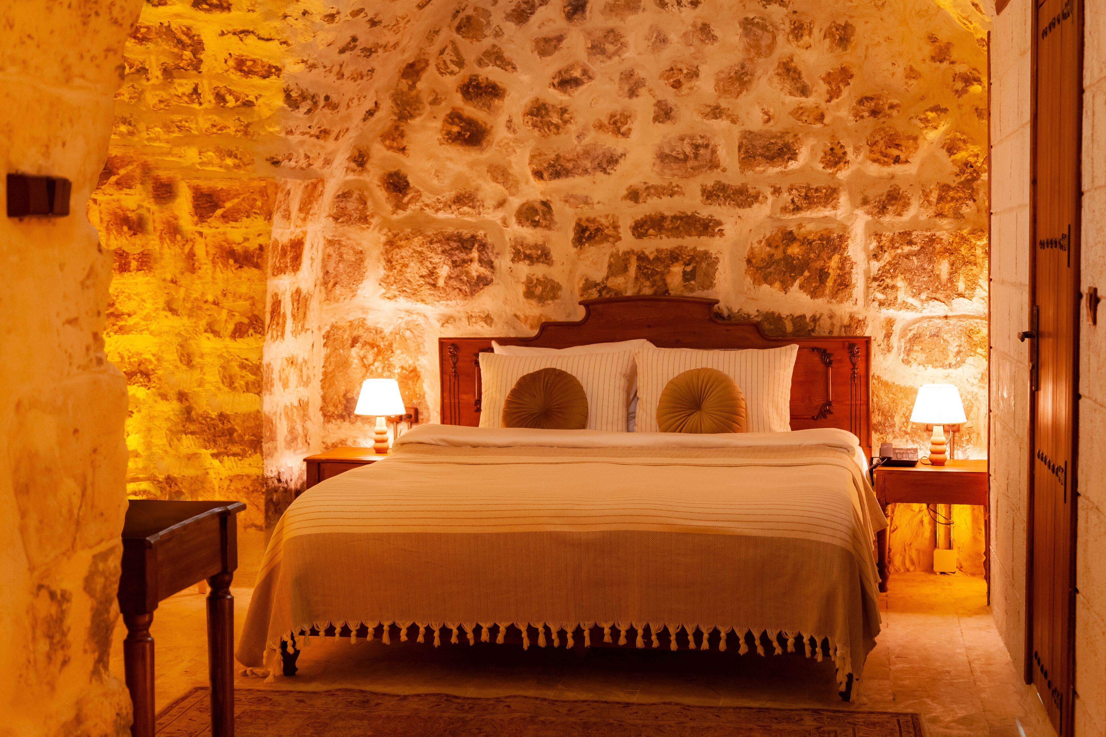 Reji Boutique Hotel