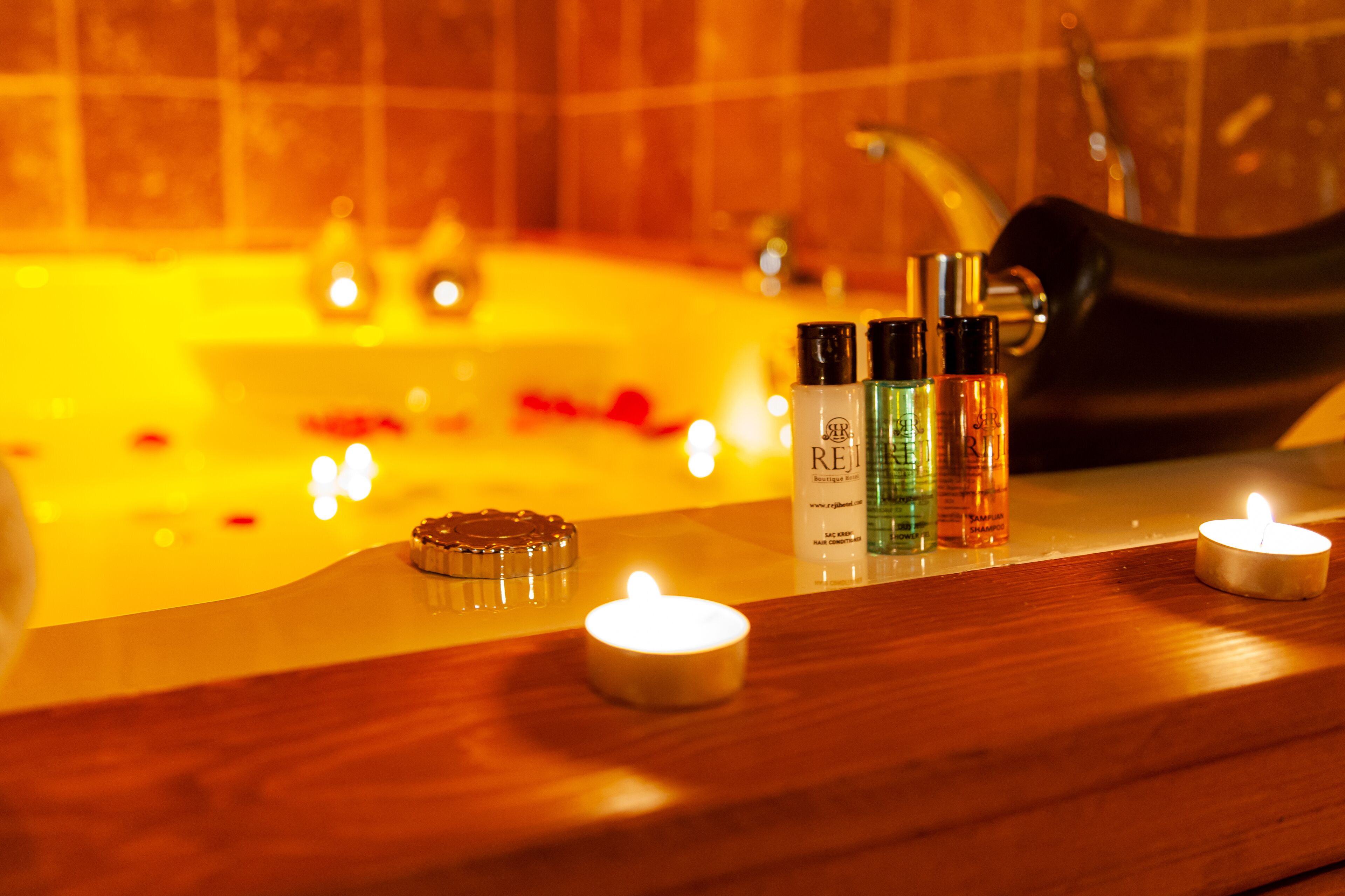Reji Boutique Hotel