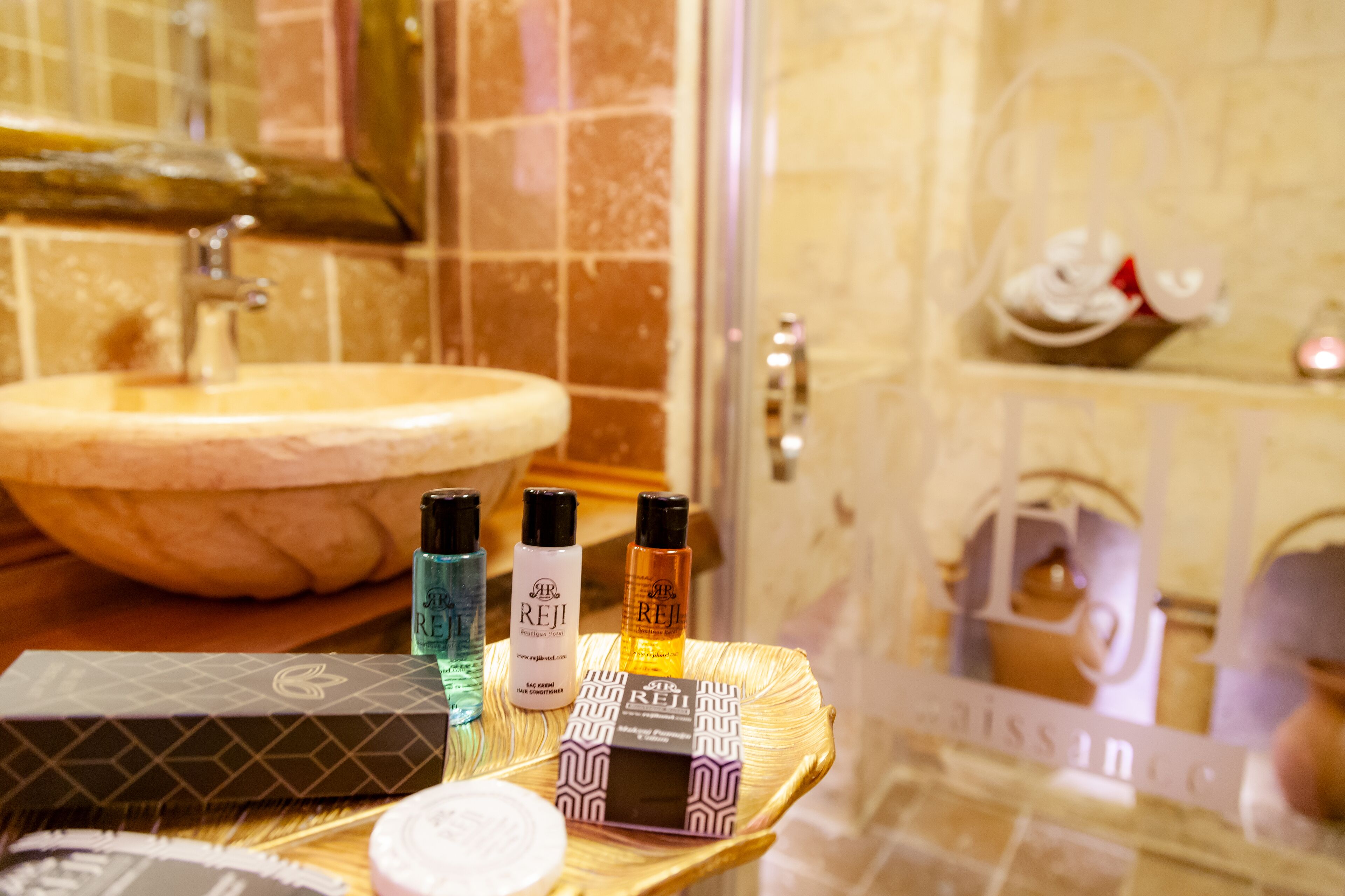 Reji Boutique Hotel