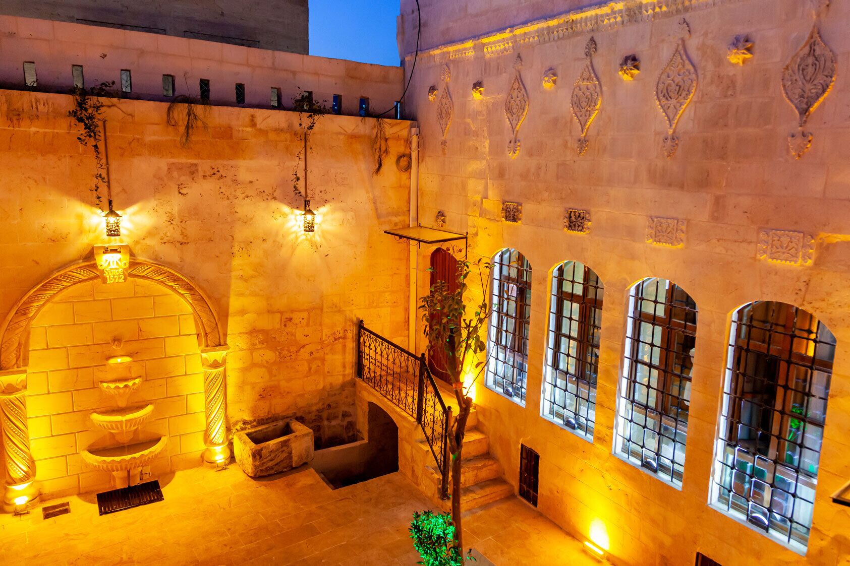 Reji Boutique Hotel