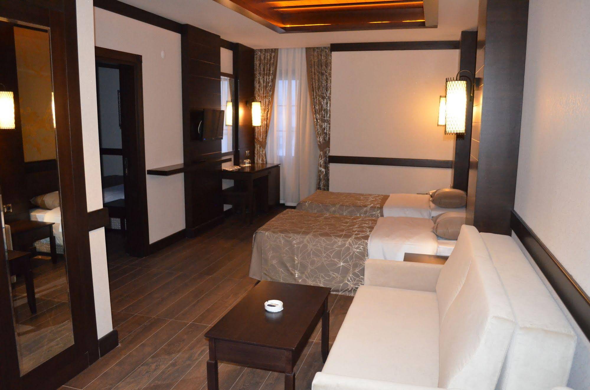 White Park Hotel